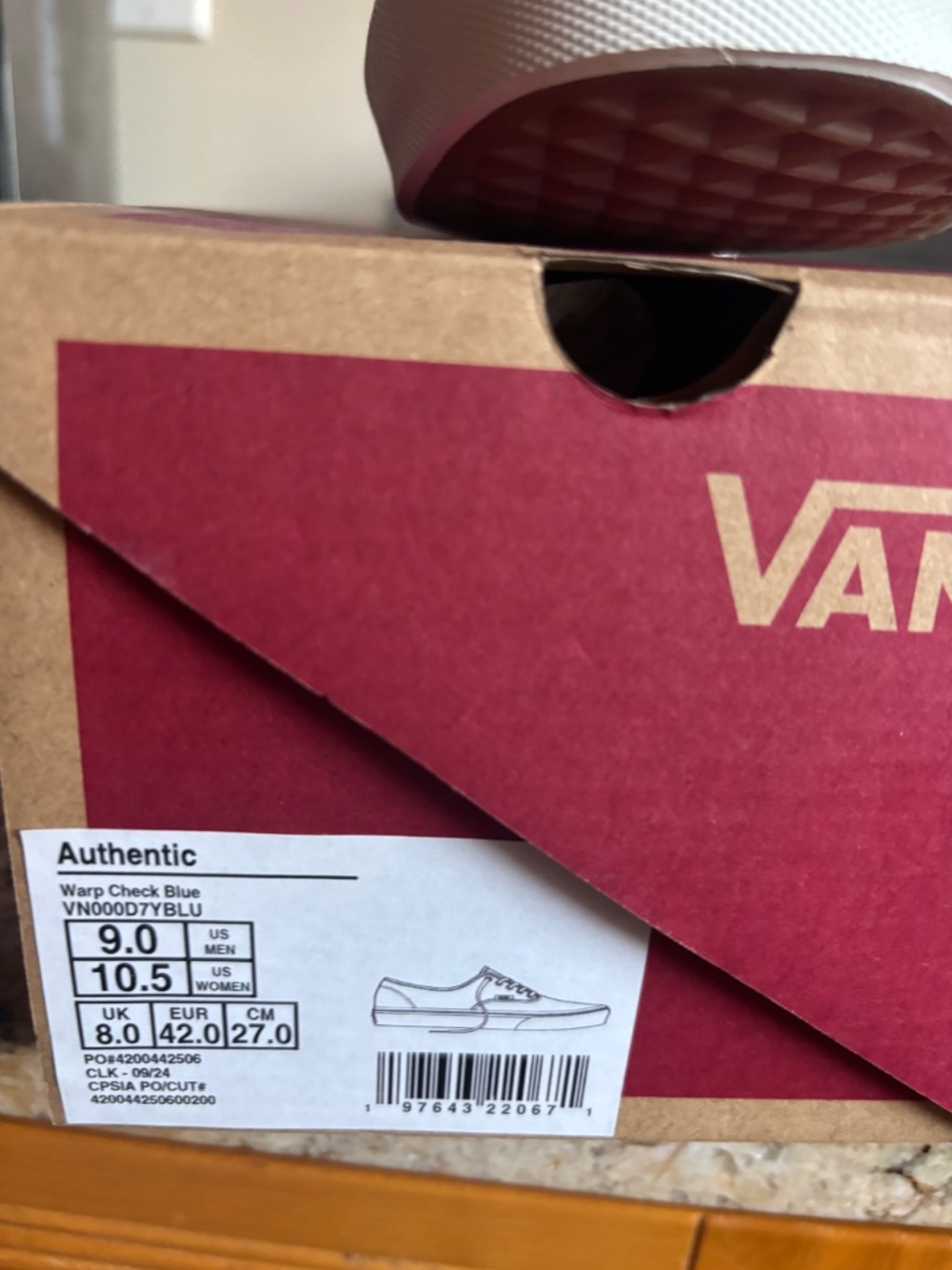 Vans - Picture 3 of 3